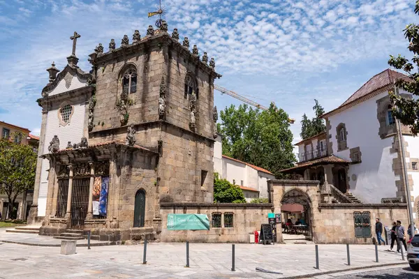 Coimbra Family Chapel & Palace