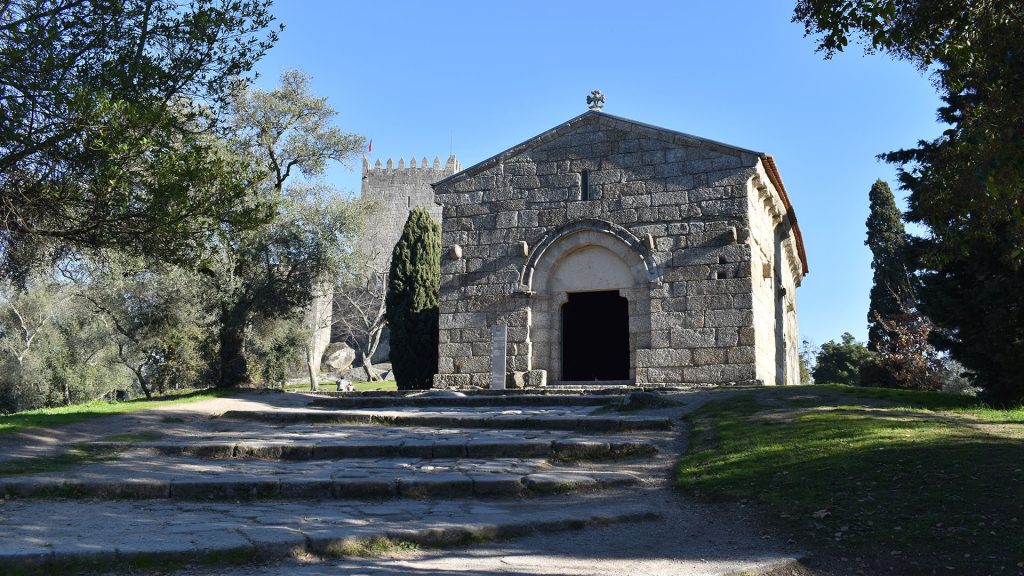 Igreja de São Miguel do Castelo (Church)