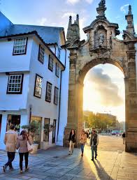 Arco da Porta Nova (City Gate)