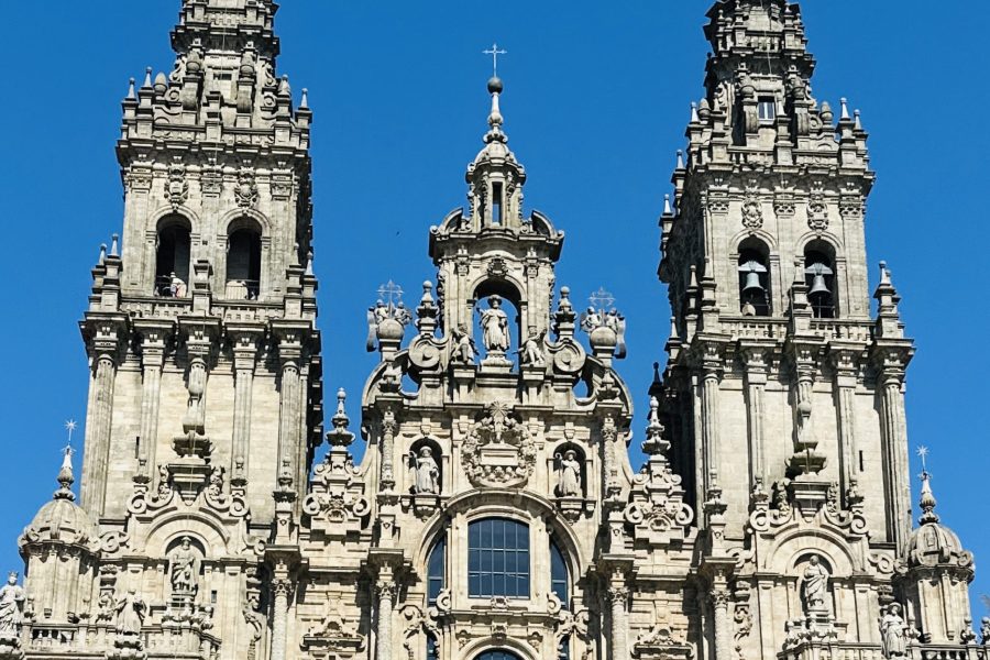 Santiago de Compostela, Valença & Tui — Full-Day from Porto (Lunch & Tastings Included)